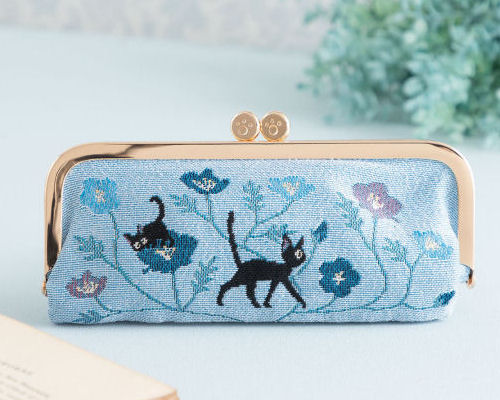 小物 kiki Kiki's Delivery Service Blue Carpet Long Kisslock Pouch | Japan